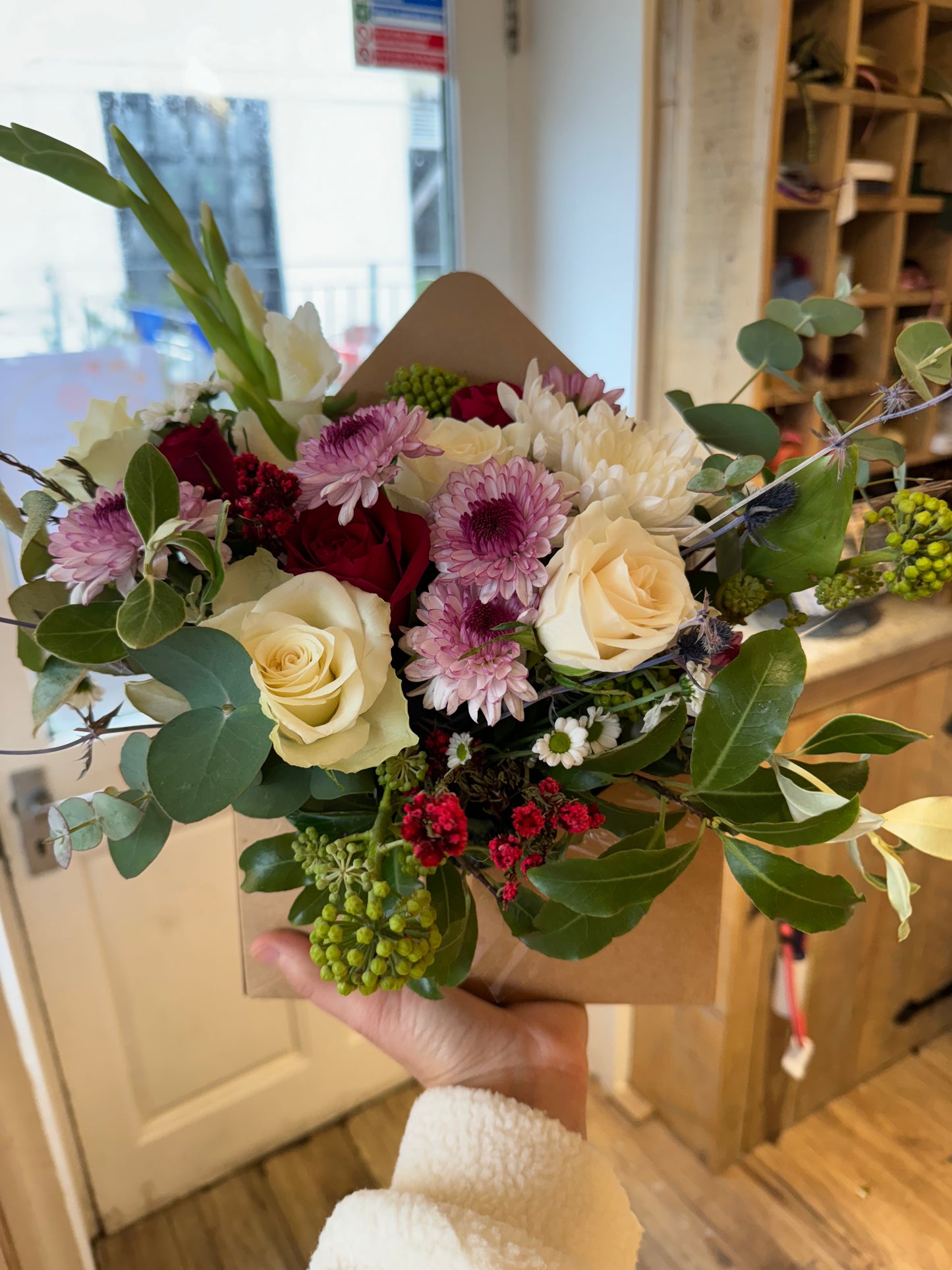 Seasonal Flower Arrangement- Envelope