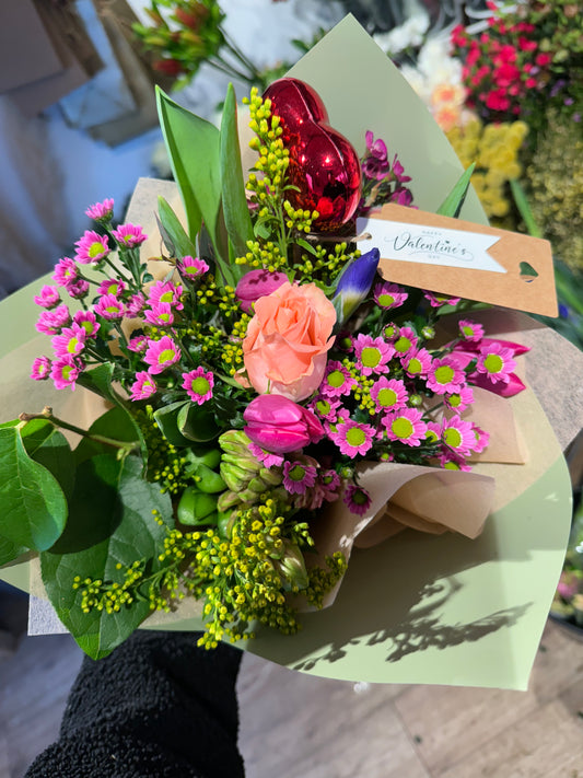 Spring Flower Posy- 'Iris'