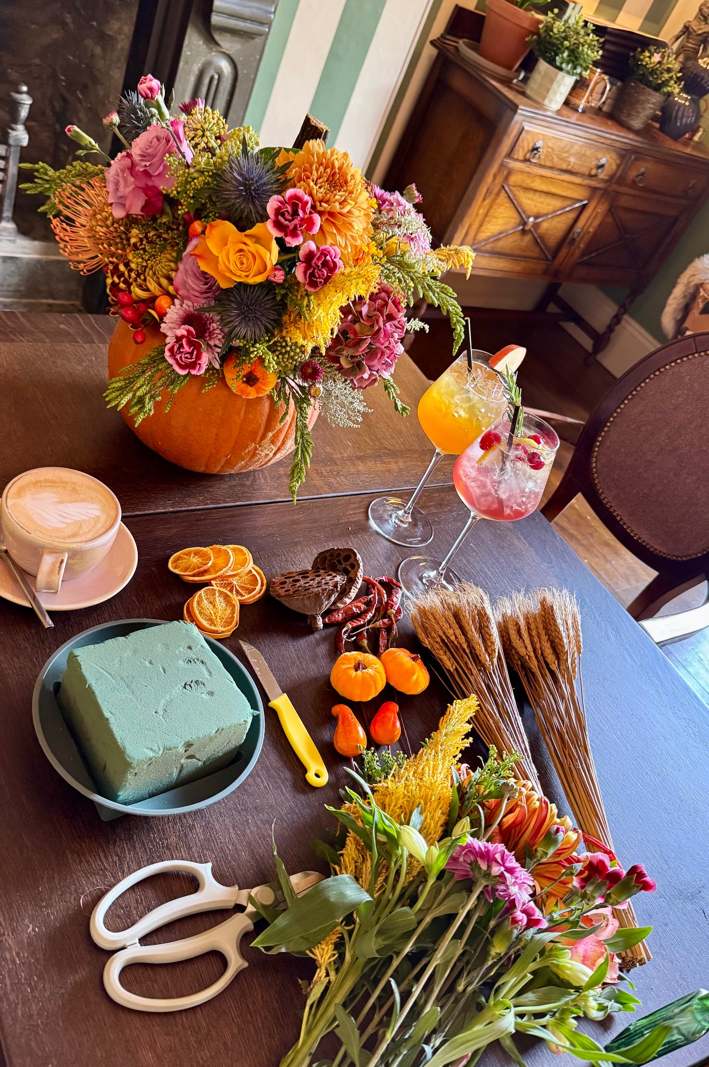 flower pumpkin workshop at the wellington hotel in boscastle with refreshments 