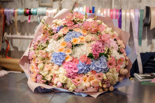 Extravagant, Deluxe Flower arrangement. Preorders Only!